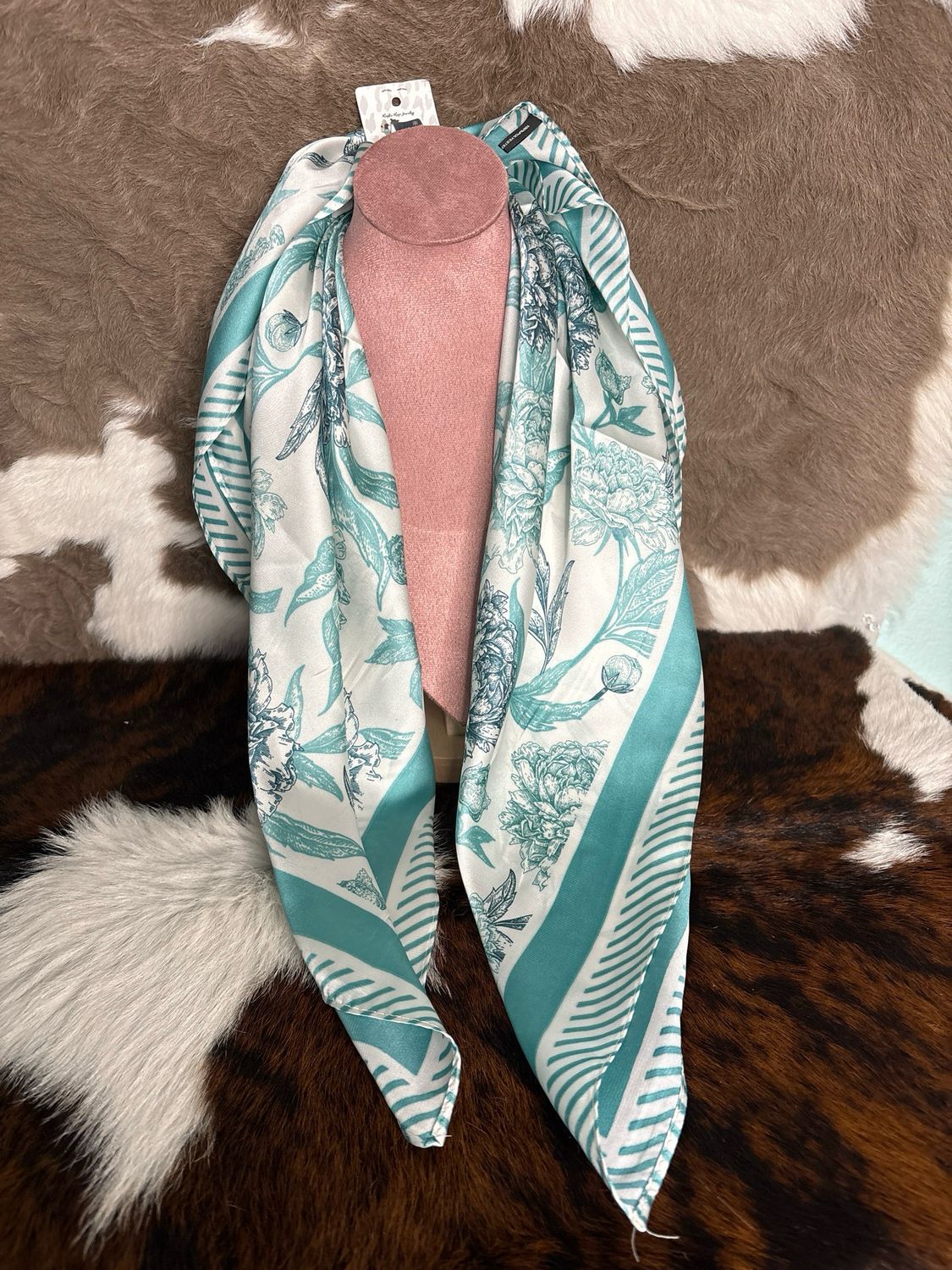 Blue &amp; White Wildrag