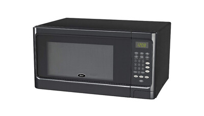 Oster | 1.1 Cu-Ft Microwave Oven 1000W Black