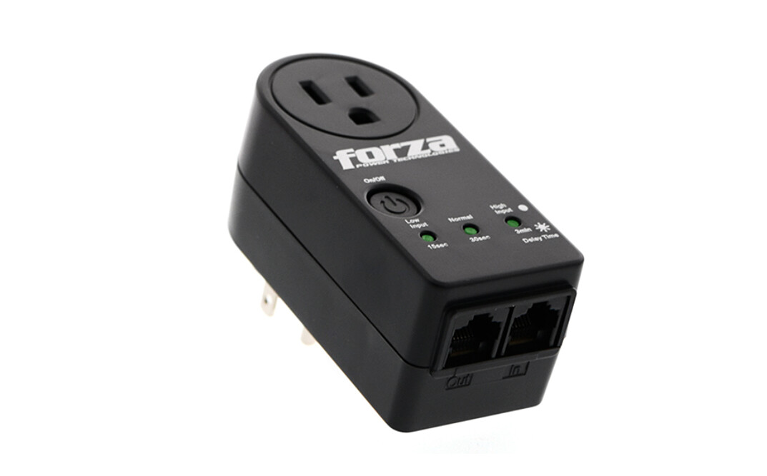 Forza | Voltage Protector FVP-1201N