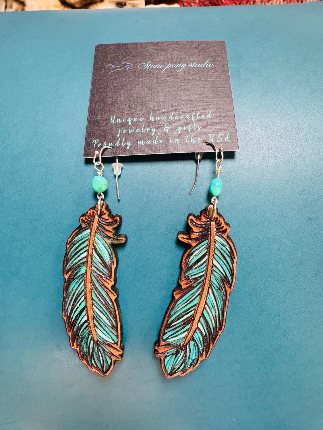 Leather Feather earrings With Turquoise