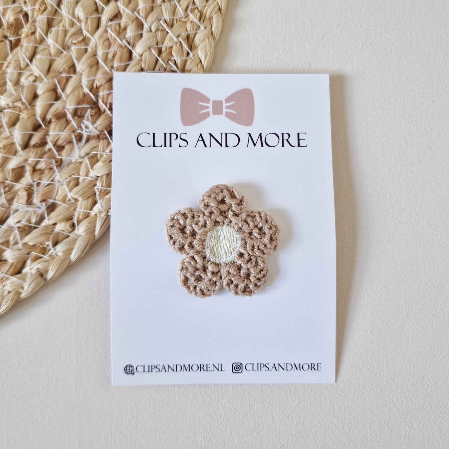 Antislip flower fluffy beige