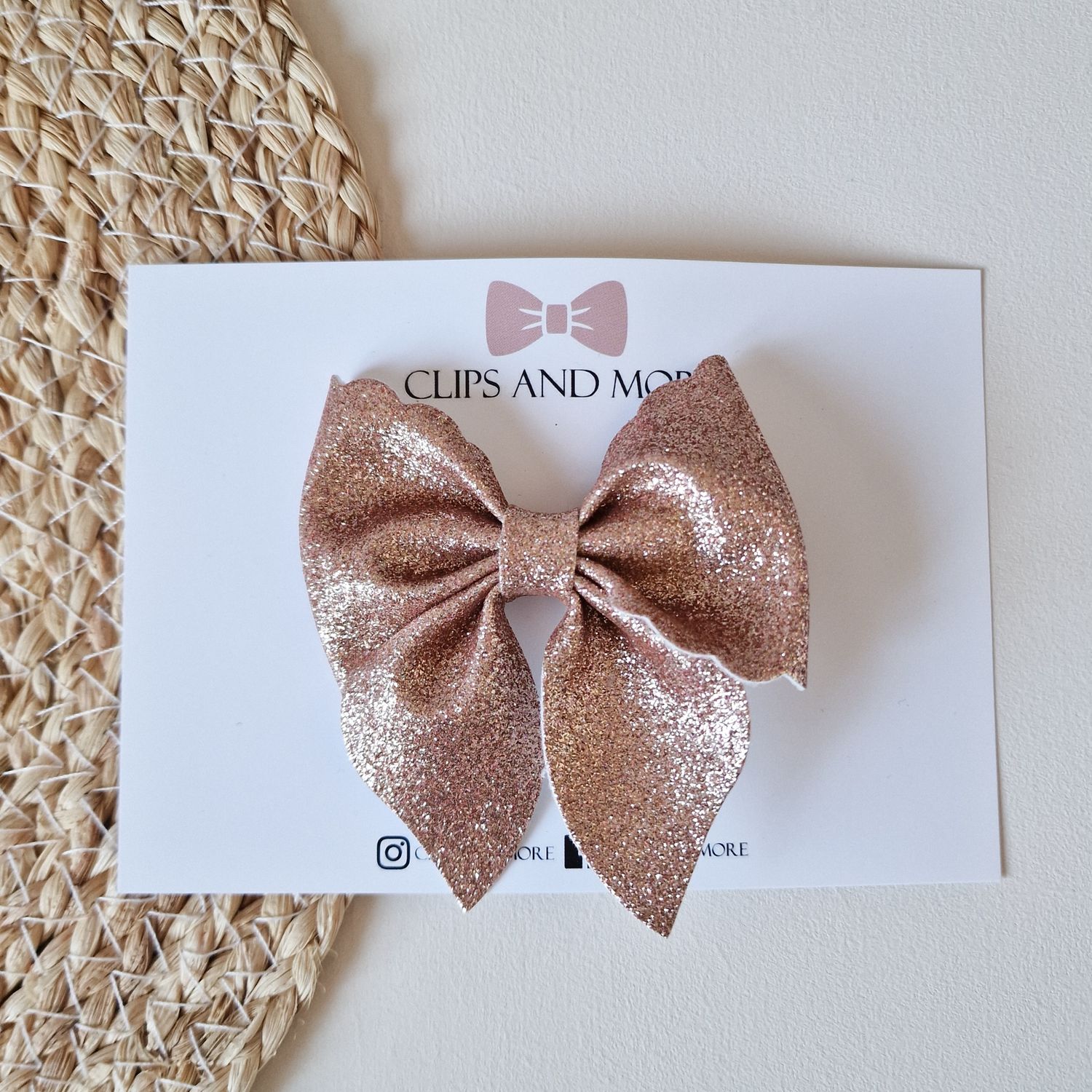 Strik Olivia - fijne glitter roze