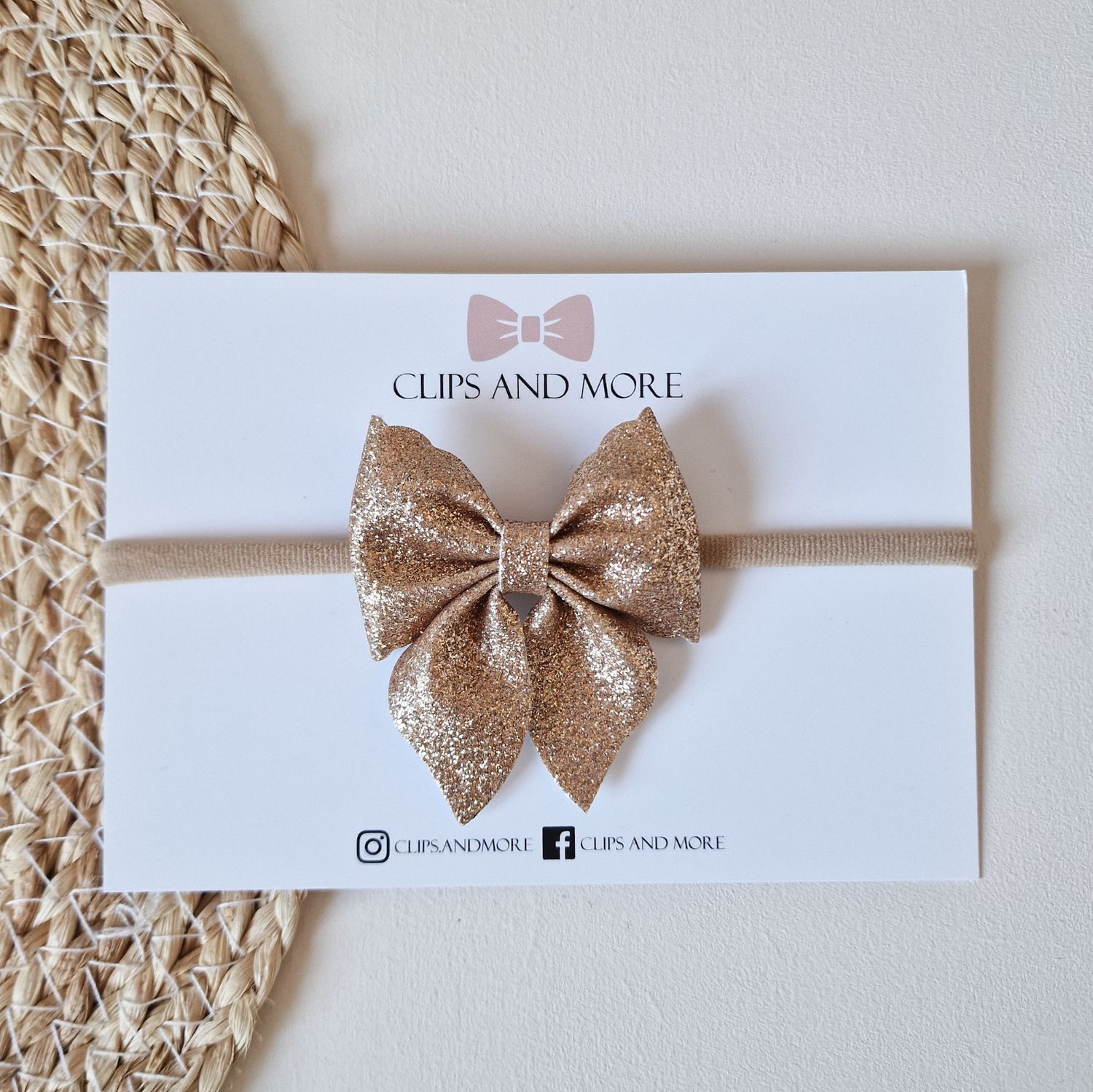 Haarbandje strik Olivia - fijne glitter in kleur naar keuze