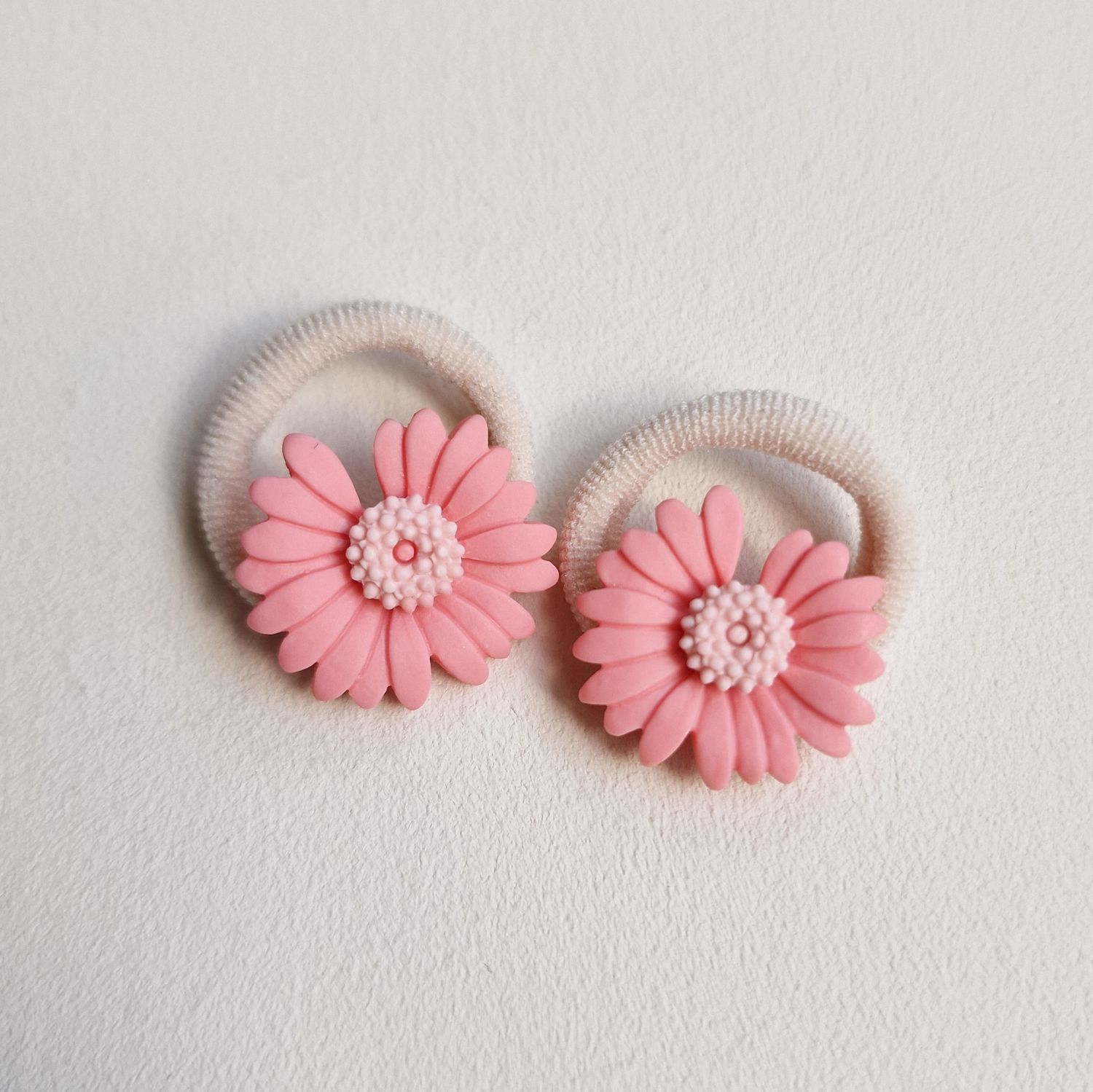 Haarelastiekjes Madelief roze - set a 2 stuks Haarelastiekjes Madelief roze - set a 2 stuks