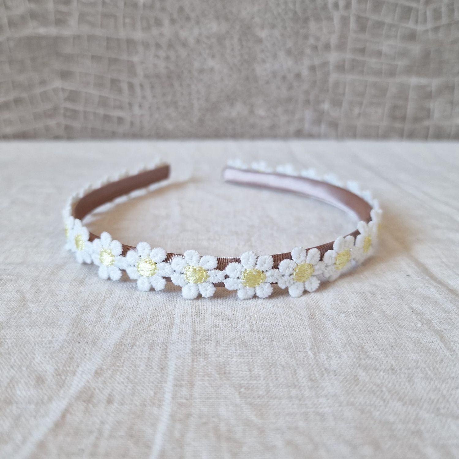 Diadeem - Daisy boter geel