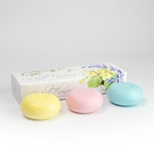 2 Gift boxes of 3 Assorted 100g Soaps