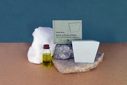 Savon à l'huile d'olive et enrichi à l'huile de baie de laurier et argile verte