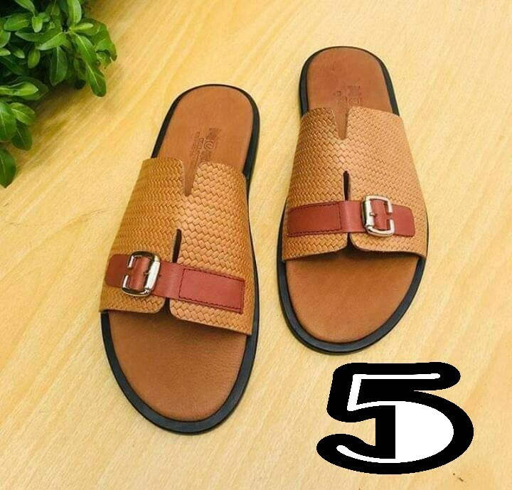 Men&#39;s footwear