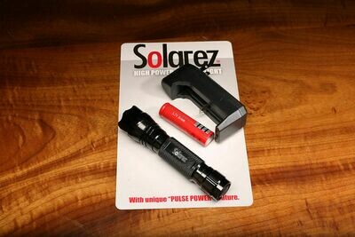 Hareline Solarez UVA Flashlight W/ Battery & Charger