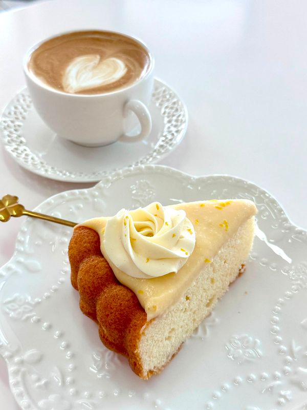Lemon Curd Cake — Gluten Free