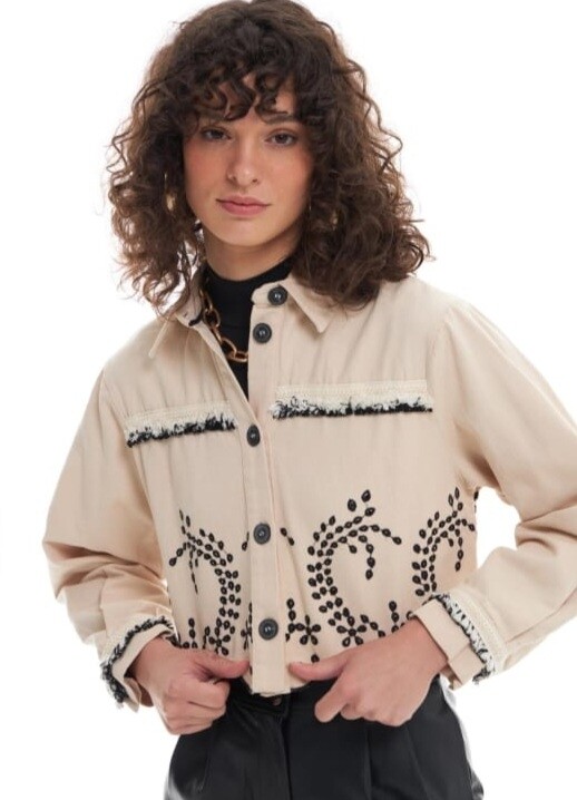 Crop denim jacket