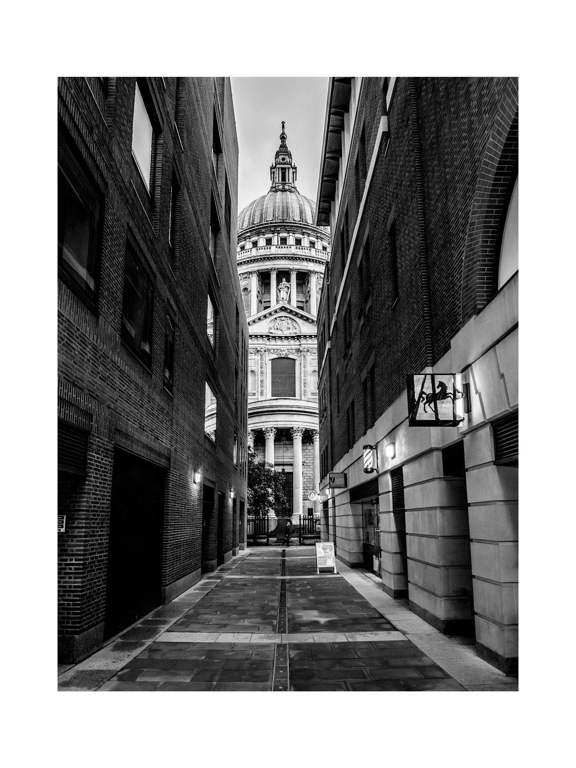 Peak-a-boo St Pauls, London