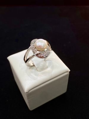 Anello Saturno con Perla di Fiume