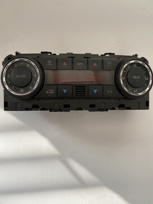 Clavier clim auto w169                       A169 830 14 85