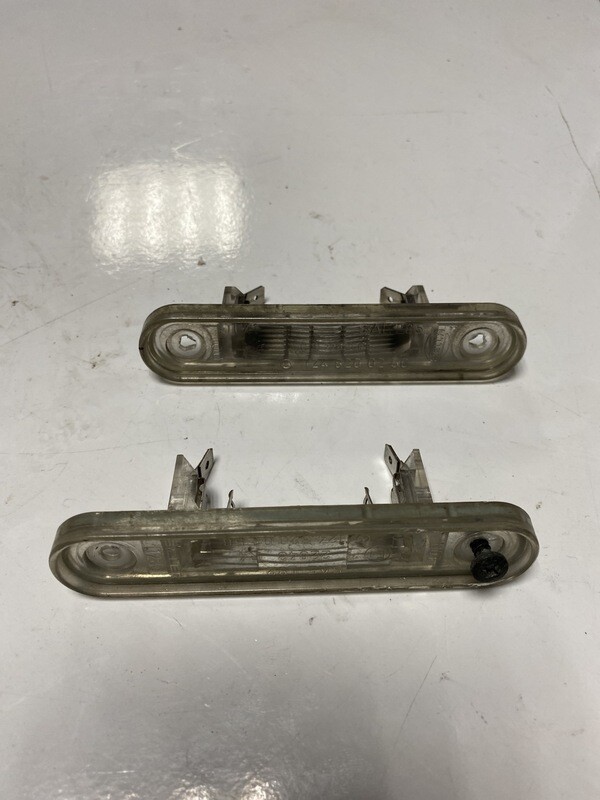 Cache lampe plaque immat