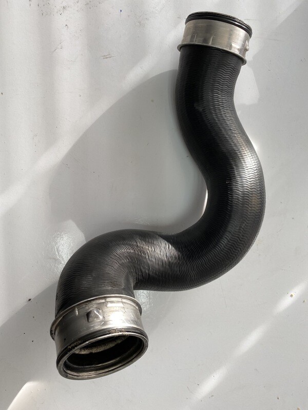 Tuyau turbo A2035283383 w203