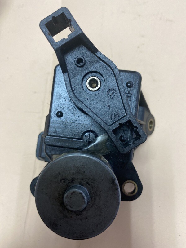 servomoteur A6421500494 OM642