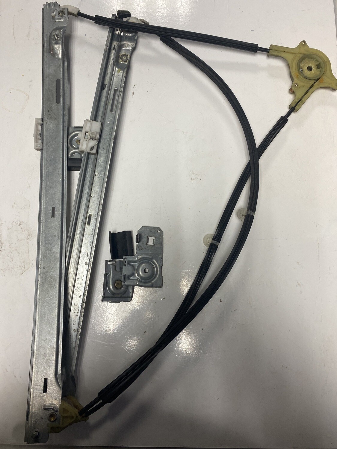lève vitre avant gauche sans moteur w639 6397200446 72 