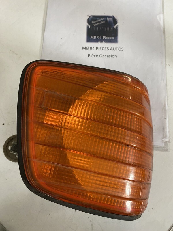 clignotant avant droite bosch A1248260143 w124 82
