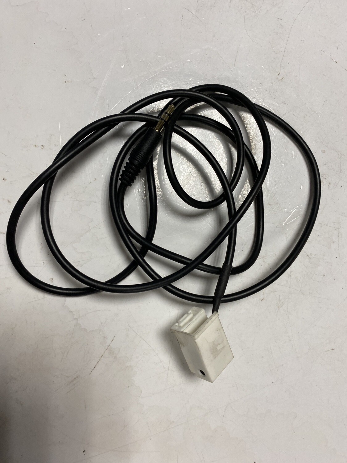 cable auxiliaire w169 w203 w209 w251 w221