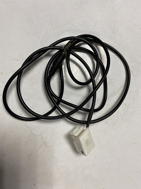 cable auxiliaire w169 w203 w209 w251 w221
