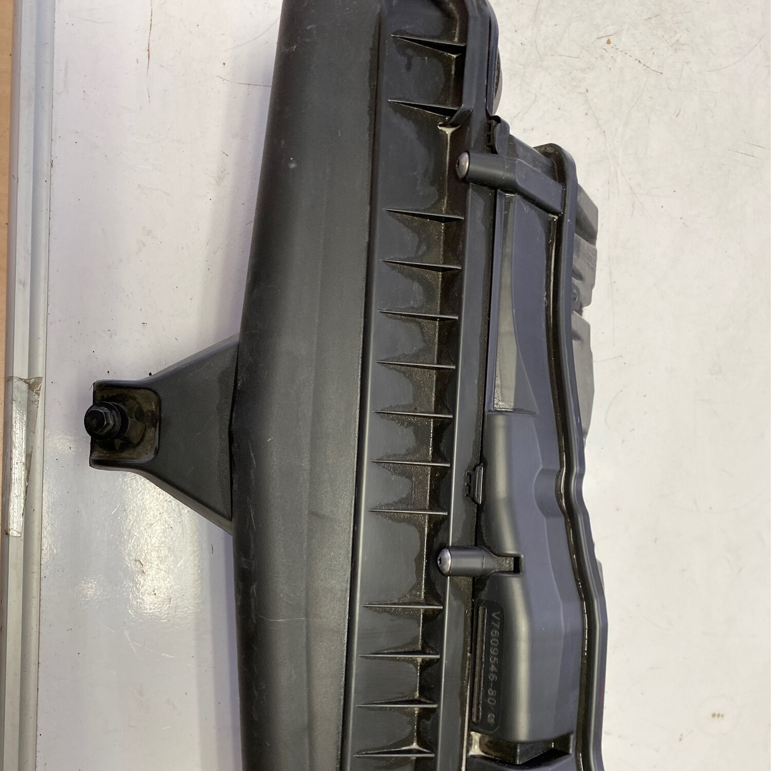 Boîtier filtre à air Peugeot 207/308 1,6 essence V7609546-80