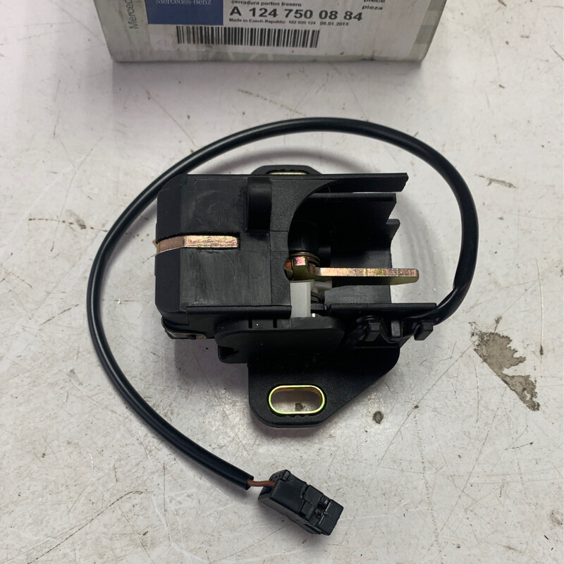 Serrure de coffre Mercedes w124