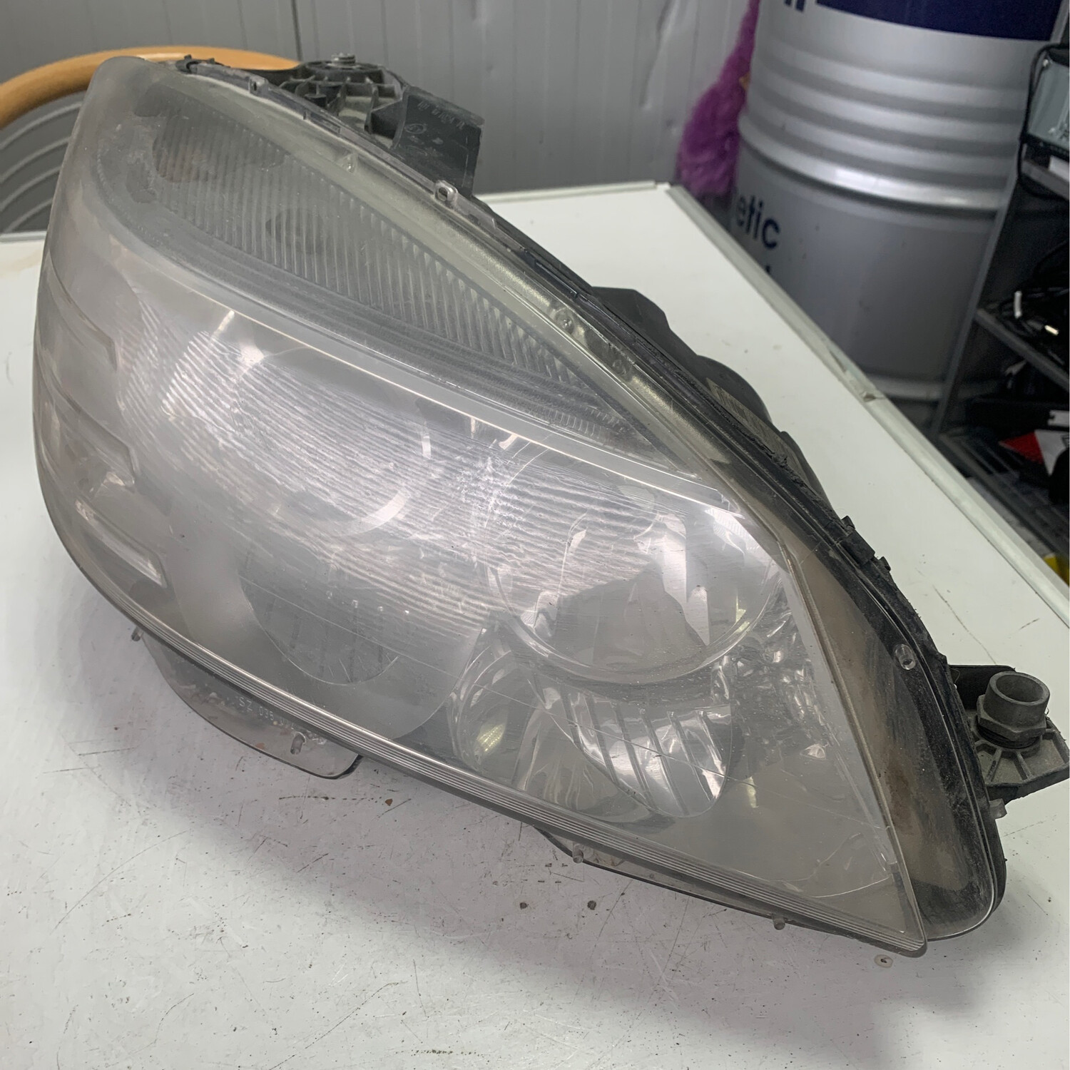 Phare avant droit w204
