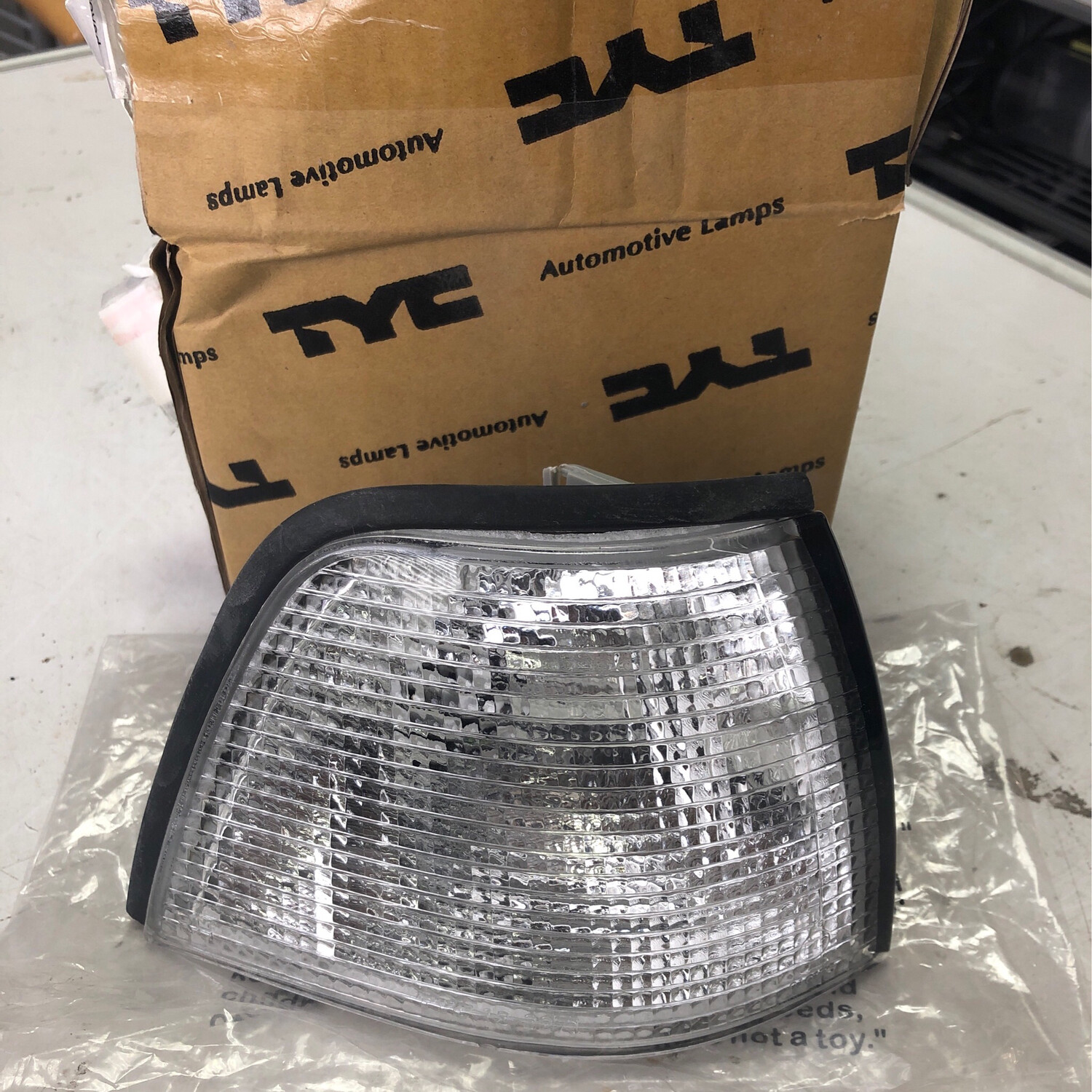 Feu clignotant droit Bmw e36