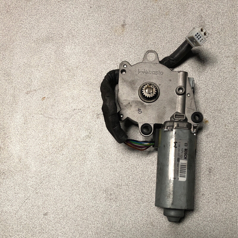 Moteur toit ouvrant BOSCH 0390200020 w211 20