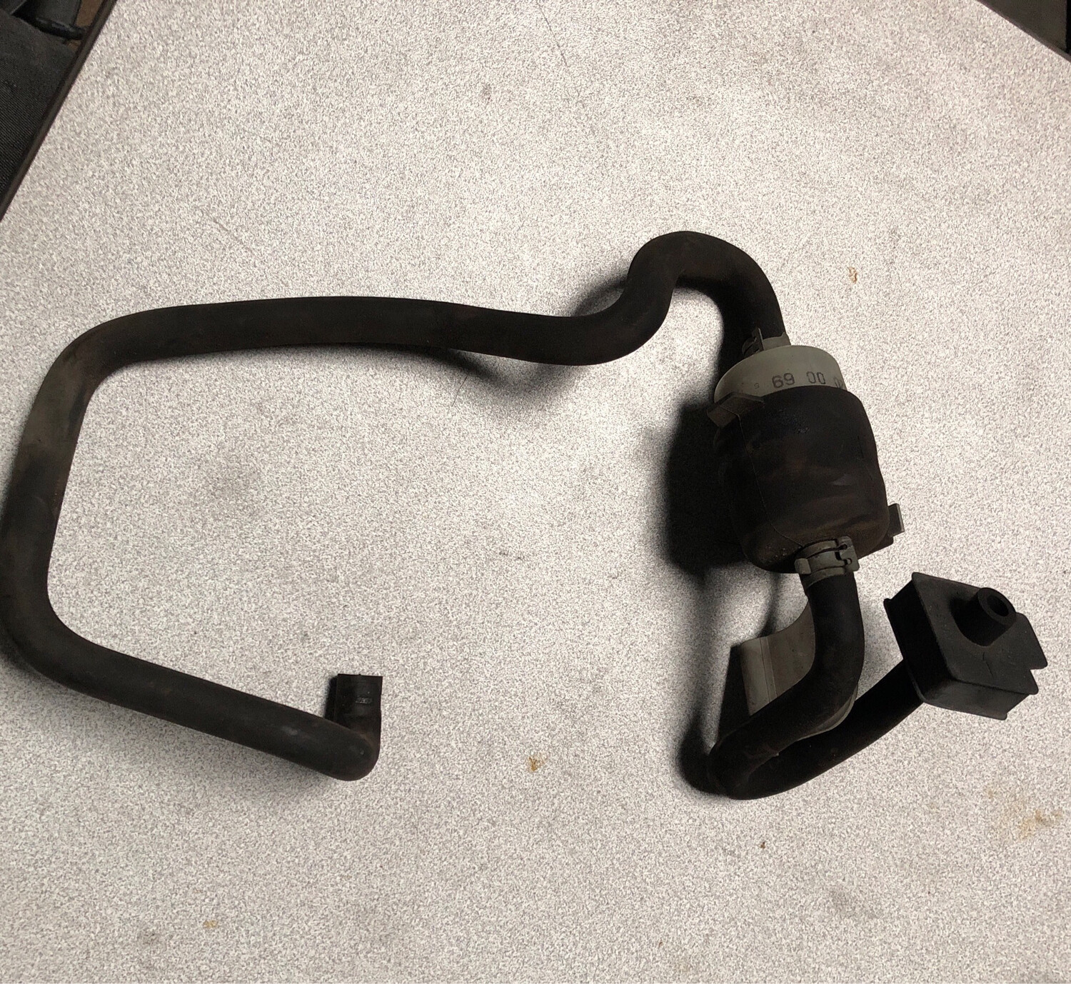 Tuyau Suspension pneumatique A2213200369 w221 69
