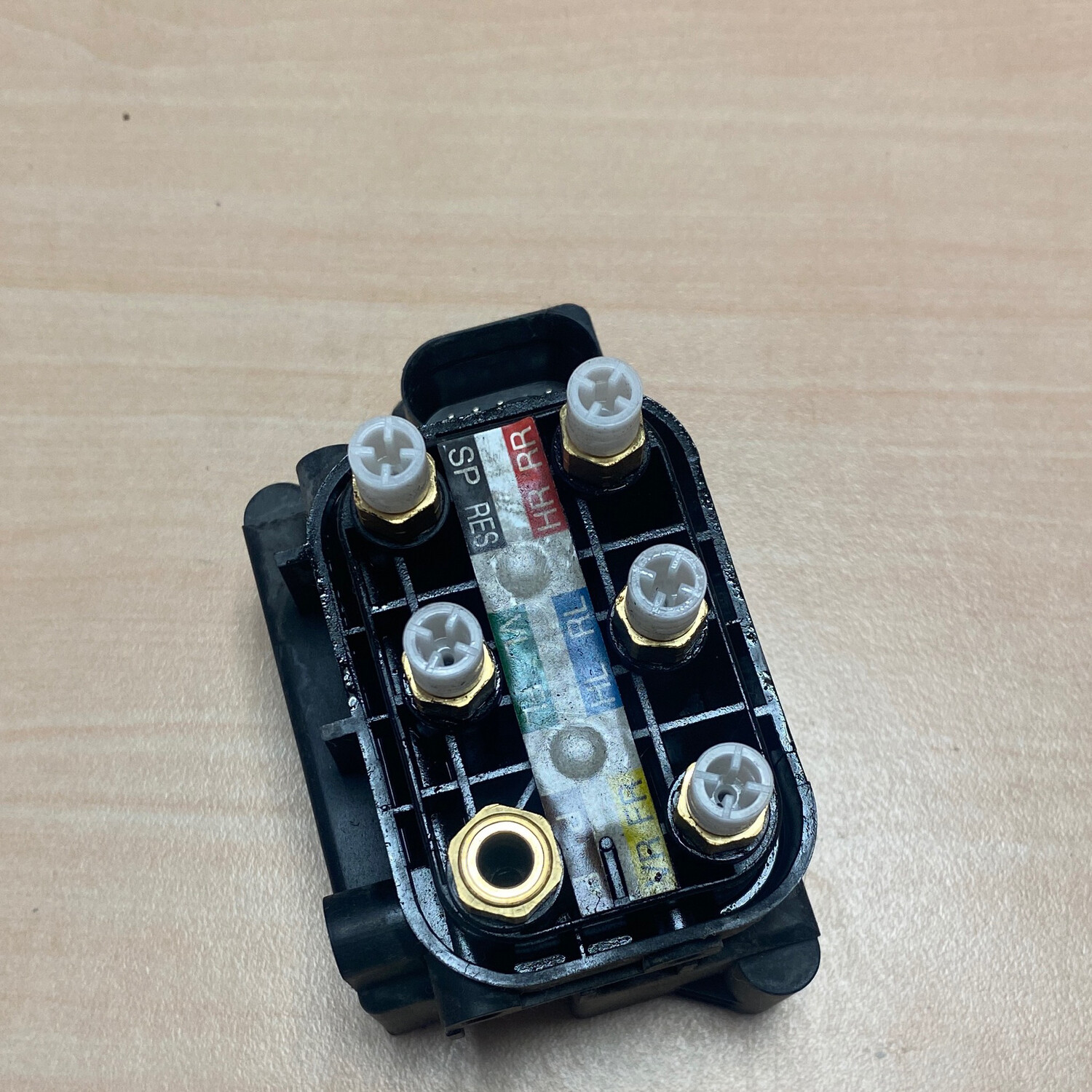 bloc de valves A2123200358 w212/164/58