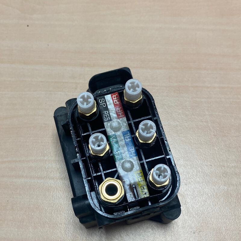bloc de valves A2123200358 w212/164/58