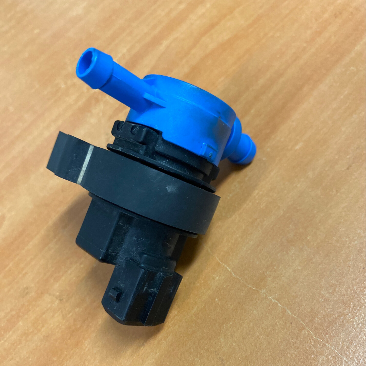Valve réf A0004701593w17047