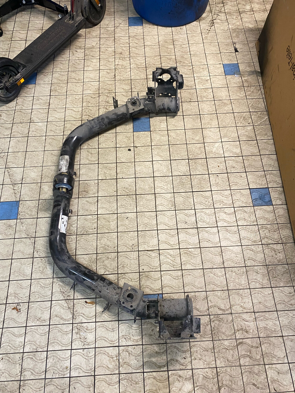 essieu arrière A4533508100 w453 00