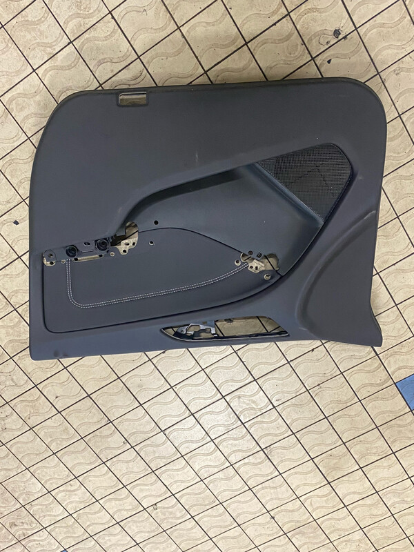 intérieur de portière droite avant 030720180750 w246 50