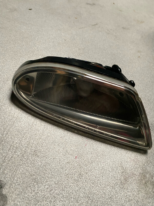 anti brouillards avant droite A1638200428 w163 28