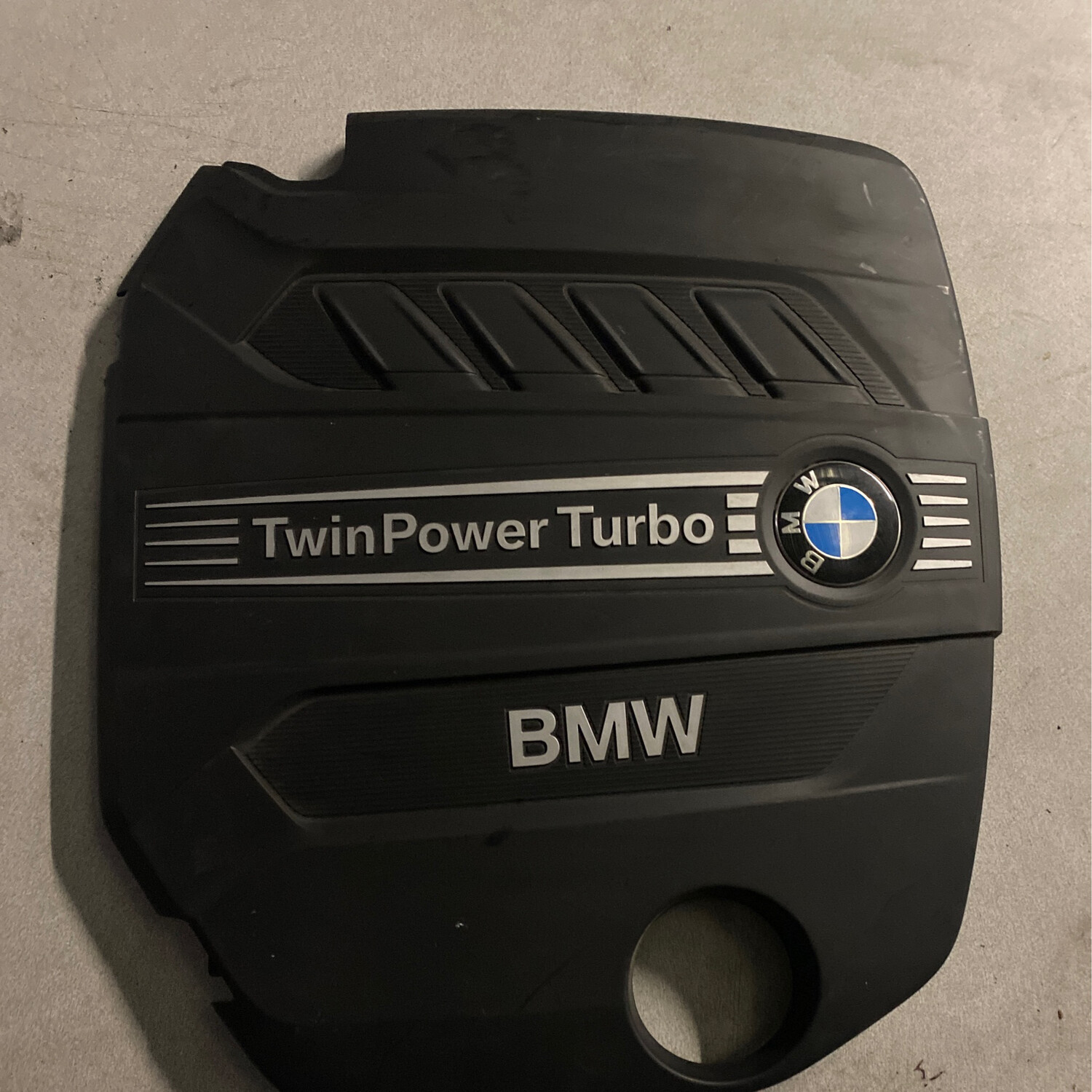 cache moteur BMW twin power turbo