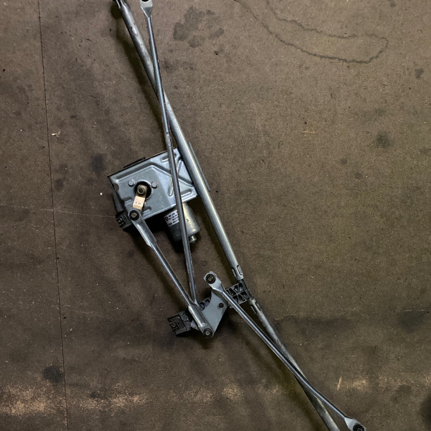 moteur essuie-glaces avant PHASE1 0001754V000000 w450 00