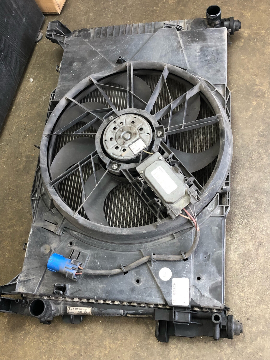 Ventilateur de refroidissement A1695001193w169 93