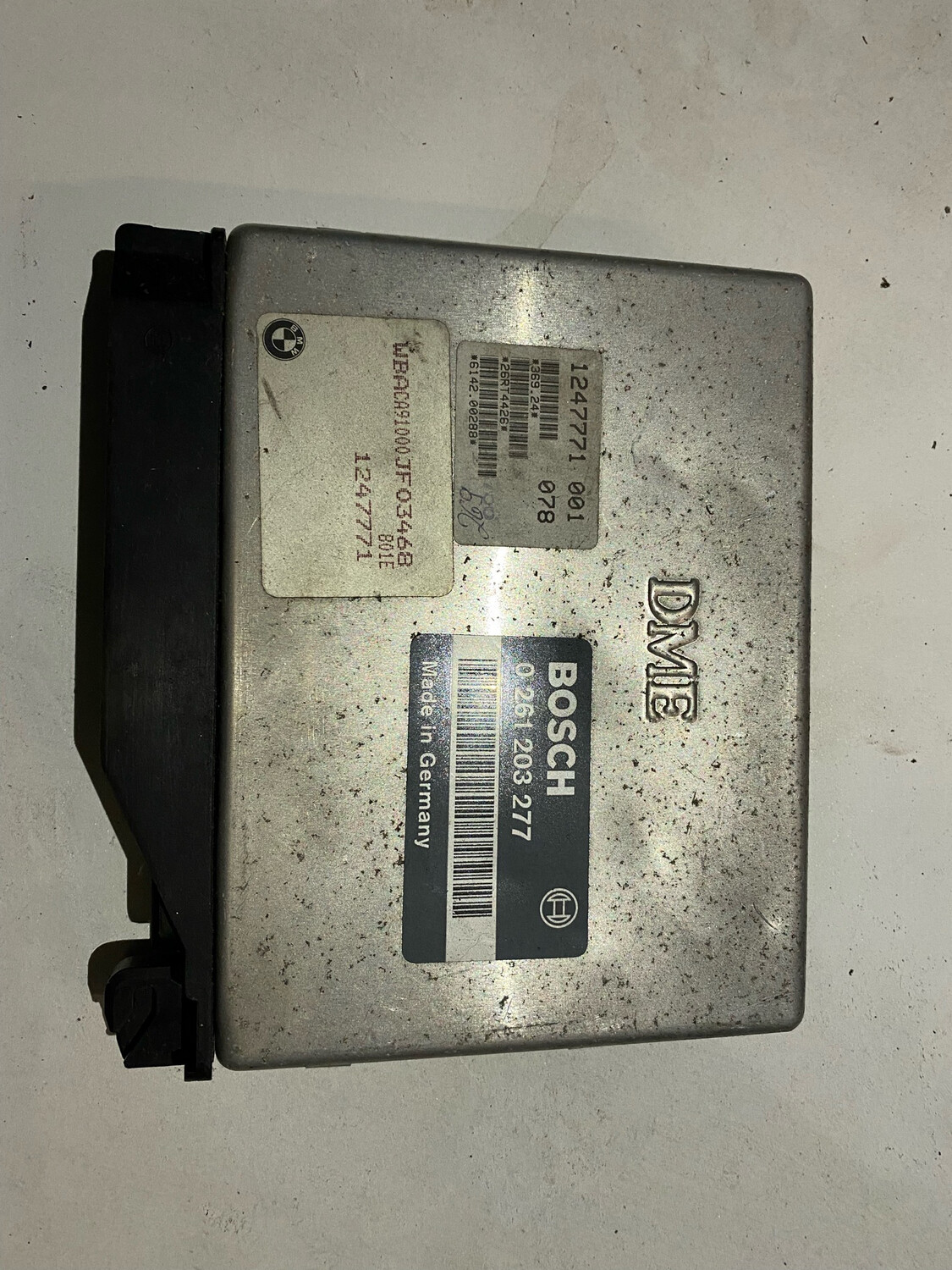 calculateur moteur 0261203277 BMW E36 BOSCH