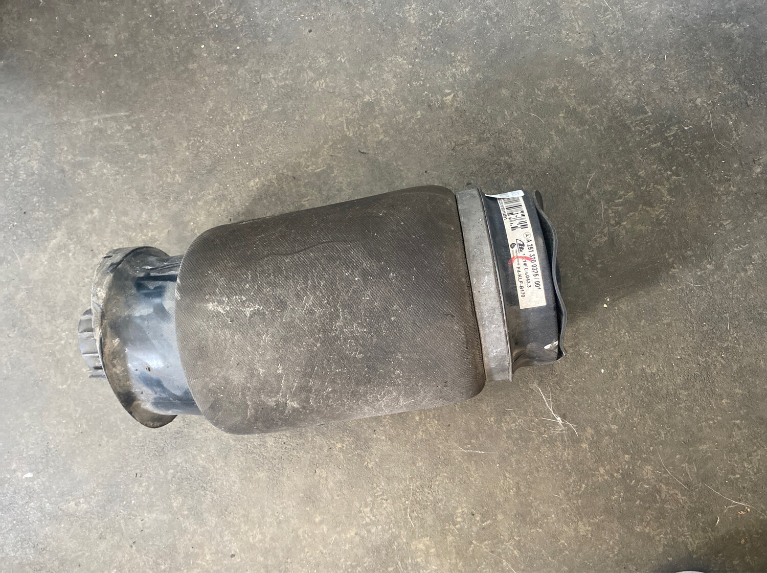 suspension pneumatique A2513200375 w251 32