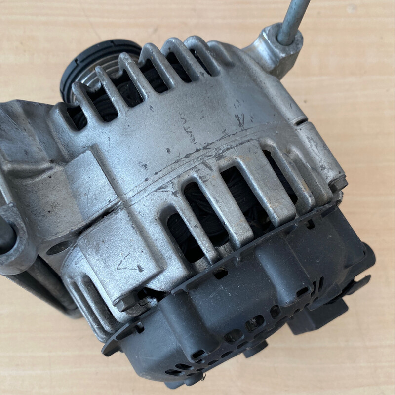 alternateur A6401540202 w640 02