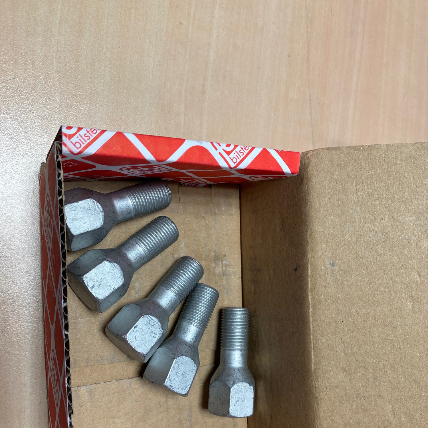 boulon de roue 4027816324508