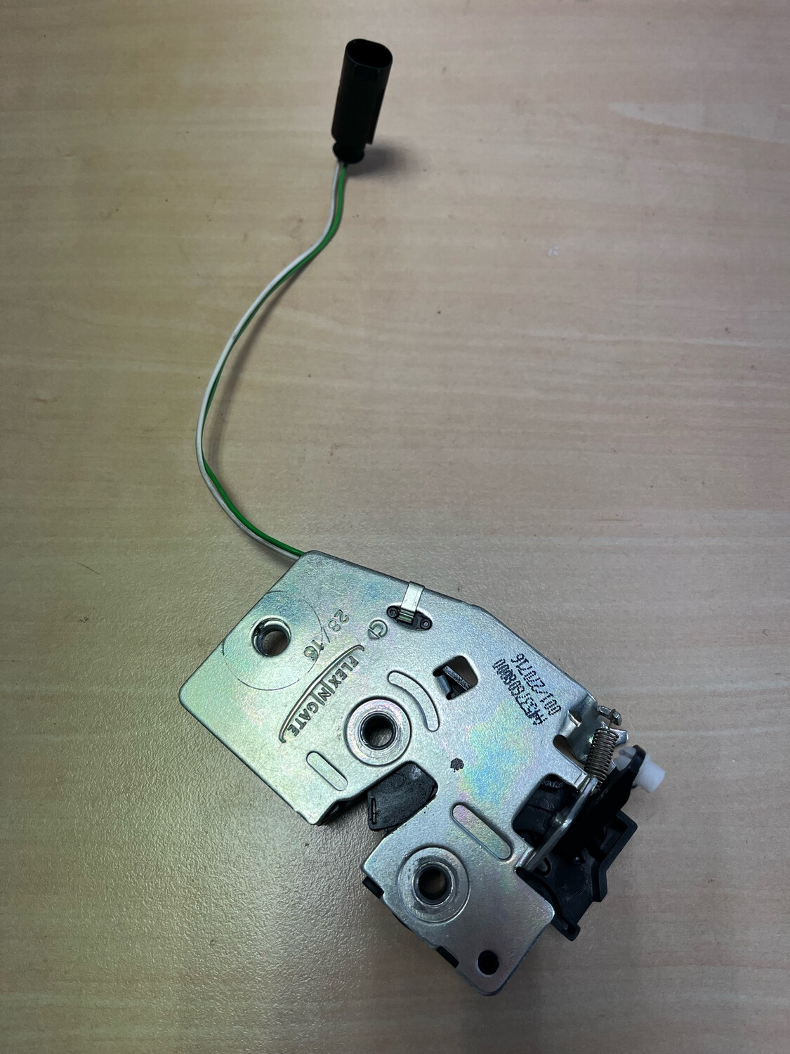 Serrure porte A4537405800 w453 00