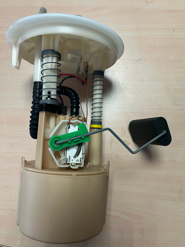 Bomba de combustible 0010688V001000000 w450 88