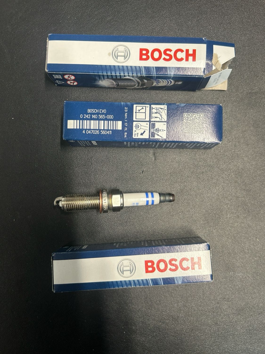Bougie allumage smart w453 ref A2811590003 bosch ref 0242140565000