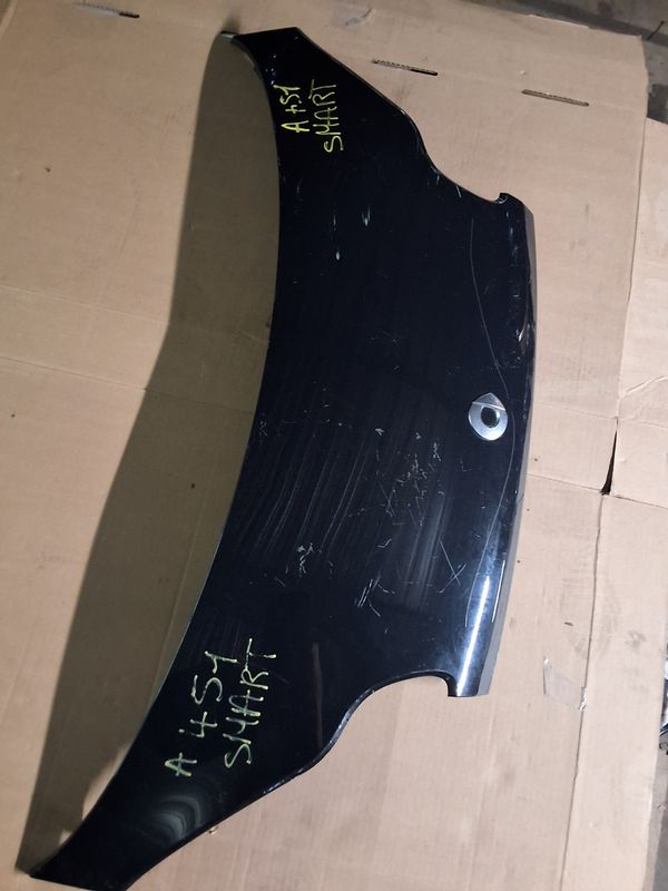 Capot W451 noir rayures 