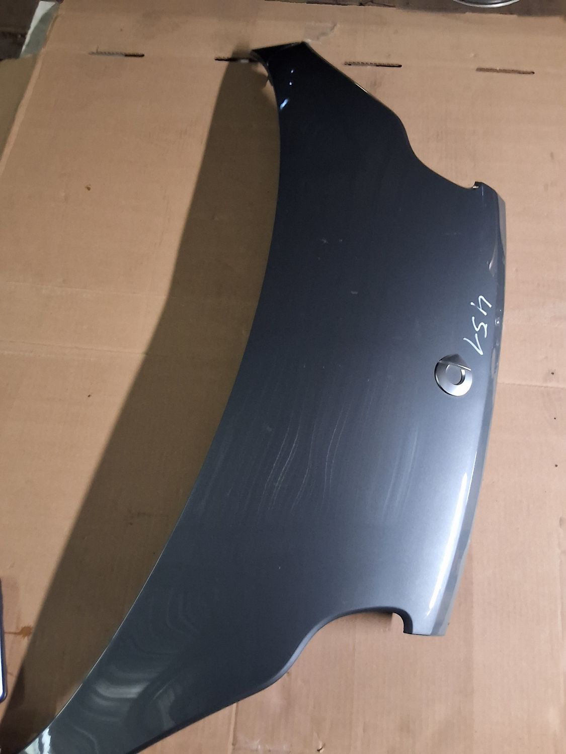 Capot W451 gris foncé bon état 