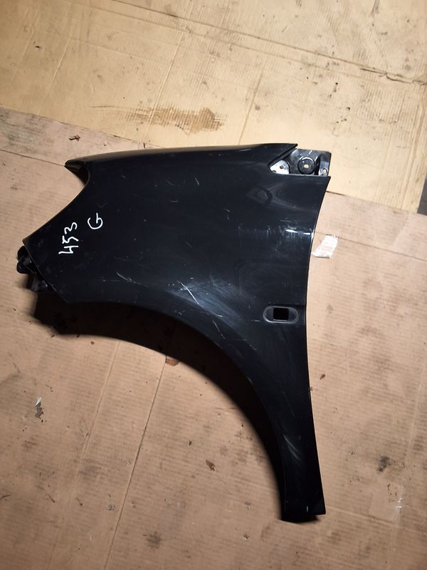 Aile avant gauche w453 noir 